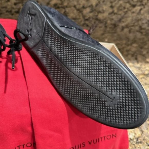 Louis Vuitton Black Logo Sneakers New in Box w/xtra laces 38 - Picture 4 of 8